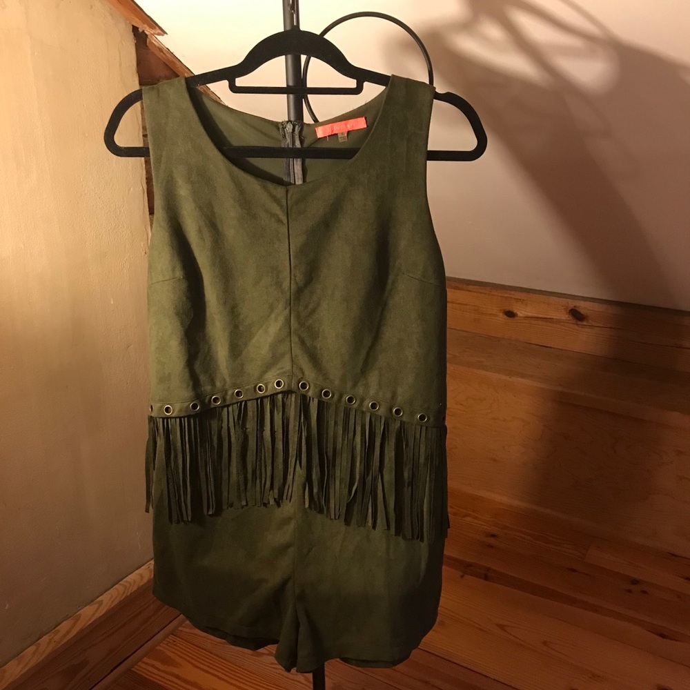 Lulumari Green Fringe Suede Romper, EUC, M - Picture 1 of 16
